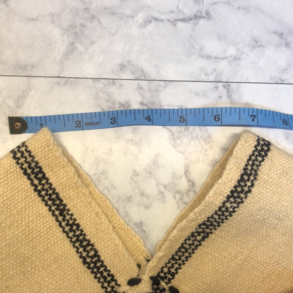 Kids Wool Poncho Cream,red & black - Picture 9 of 9